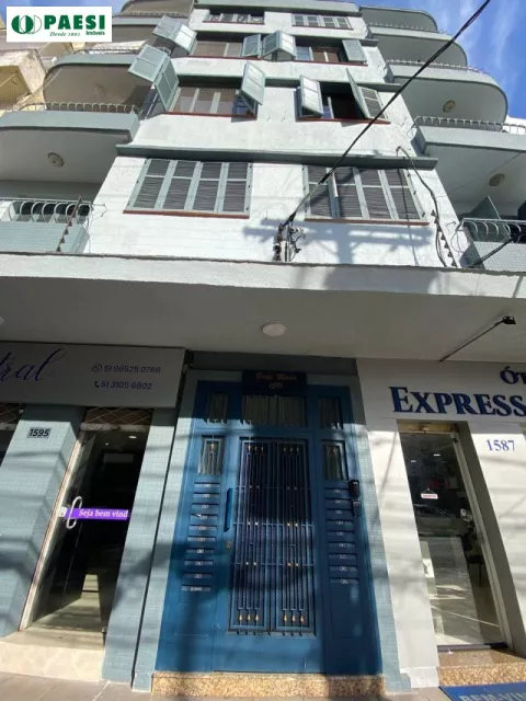 Apto com 3 quartos, 1 banheiro e 66m² para alugar no bairro Floresta